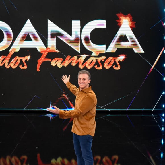 Sandy e Wanessa foram juradas do 'Dança dos Famosos' deste domingo (28)