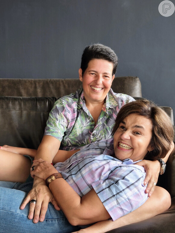Claudia Rodrigues e Adriane Bonatom, sua empresária e namorada lutam contra a doença da atriz.