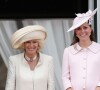 Atualmente a Princesa de Gales tem 41 anos enquanto a atual Rainha Camilla tem 75 anos.