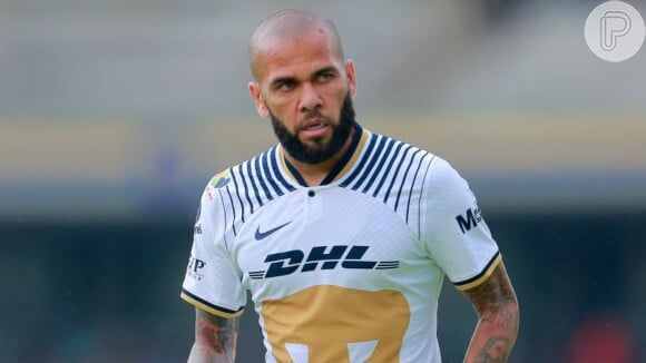 Daniel Alves estava jogando o time mexicano Pumas quando foi preso na Espanha.