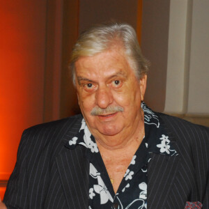 Hugo Carvana interpretou o investigador Azevedo na novela 'Corpo Dourado' (1998)