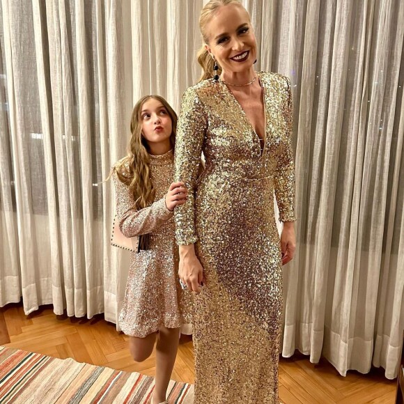 Angélica e Eva combinaram looks brilhosos para uma festa