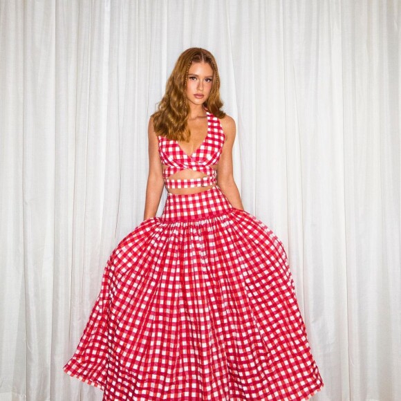 Marina Ruy Barbosa usa look da grife Alaia para festa junina de São João de Caruaru
