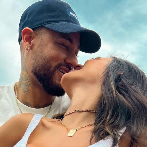 Bruna Bianacardi e Neymar estão juntos a quase dois anos.