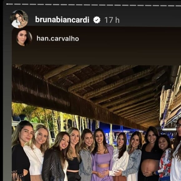 Bruna reuniu várias convidadas para o seu chá revelação.