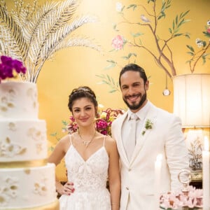 Casamento de Petra (Debora Ozório) e Luigi (Rainer Cadete) na novela 'Terra e Paixão' terá a presença da 'mãe' do farsante (Roma, Grace Gianoukas)