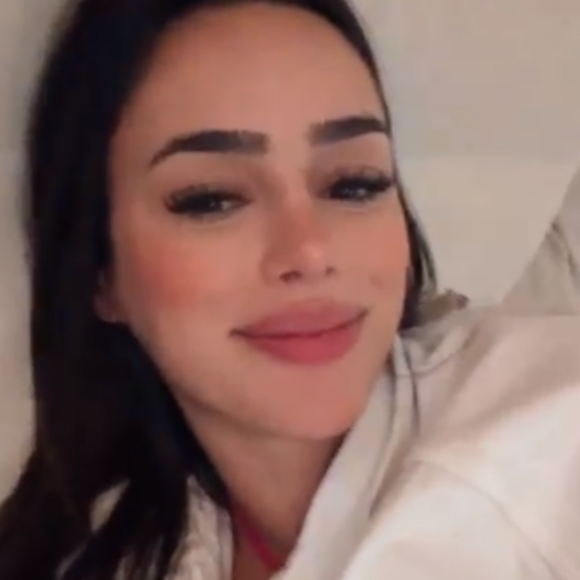 Bruna Biancardi não mencionou diretamente as muitas polêmicas em que foi envolvida pelo comportamento do namorado, mas admitiu que precisava de um tempo offline