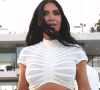 Kim Kardashian usa look branco de $30 mil em festa de bilionário. Saiba tudo!