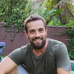 Diante da polêmica, Rafael Cardoso está afastado das redes sociais.