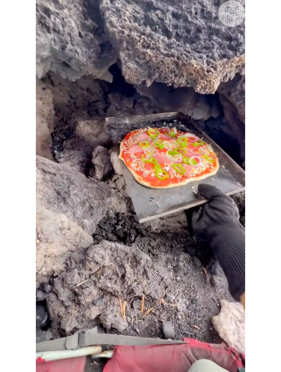 Lava de vulcão ativo assa a pizza apesar das temperaturas baixas