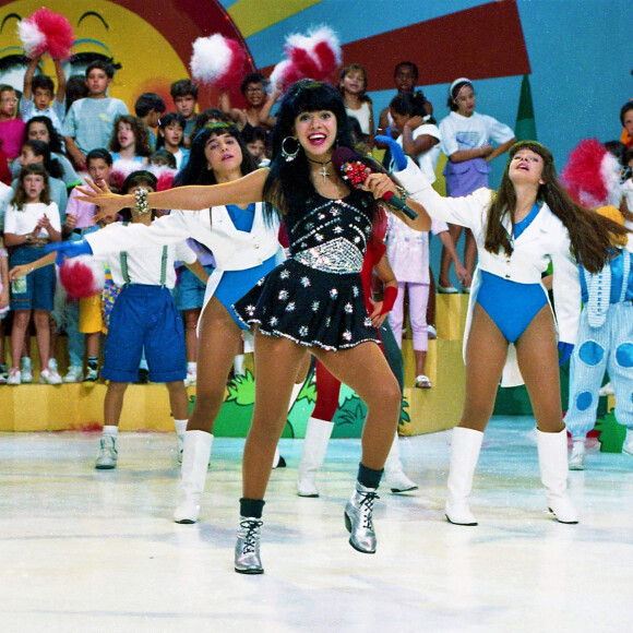 Mara Maravilha apresentou programas infantis como o 'Show Maravilha', de 1987 a 1994 no SBT