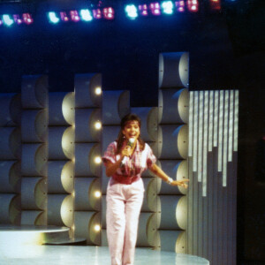 Mara Maravilha em foto dos anos 1980 quando apresentou o programa musical 'Vamos Nessa' no SBT