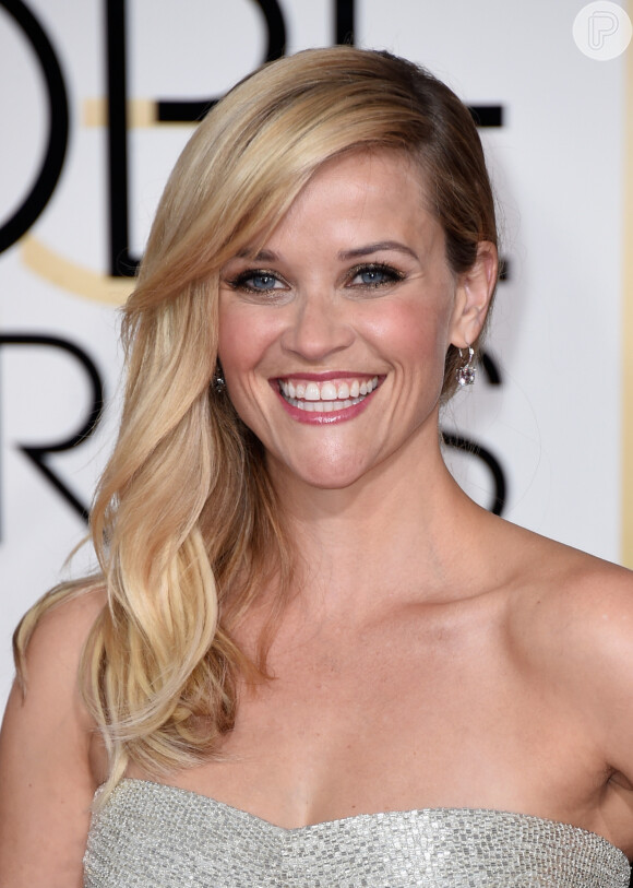 Reese Witherspoon usa joias avaliadas em US$ 1,5 milhão, o equivalente a R$ 4 milhões, no Globo de Ouro 2015