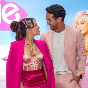 Larissa Manoela e André Luiz Frambach apostaram em look 'Barbiecore' para a pré-estreia do filme 'Barbie'