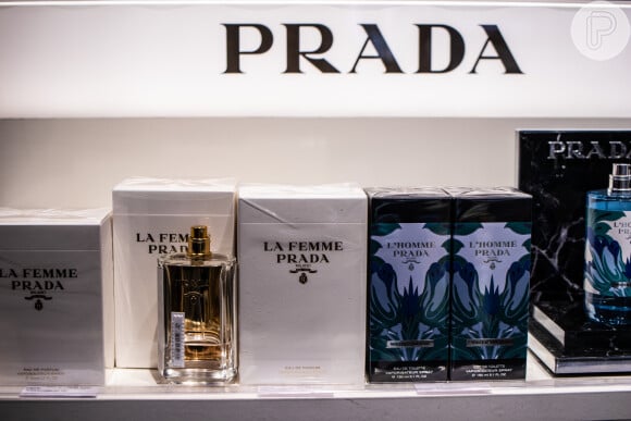 La Femme e L'Homme: Prada cria perfumes para serem 'par de iguais', fazendo com que eles possam ser amantes, estranhos, amigos ou qualquer outra coisa