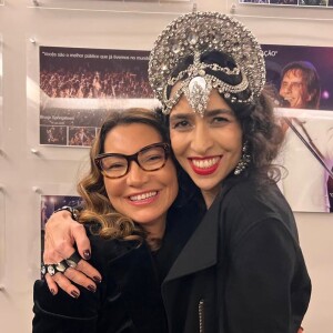 Janja compartilhou uma foto do encontro com Marisa Monte nas redes sociais