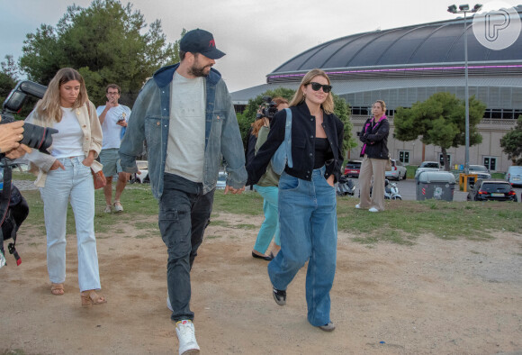 Gerard Piqué e Clara Chía fez uma de suas aparições em público quando a turnê mundial do Coldplay passou na Espanha.