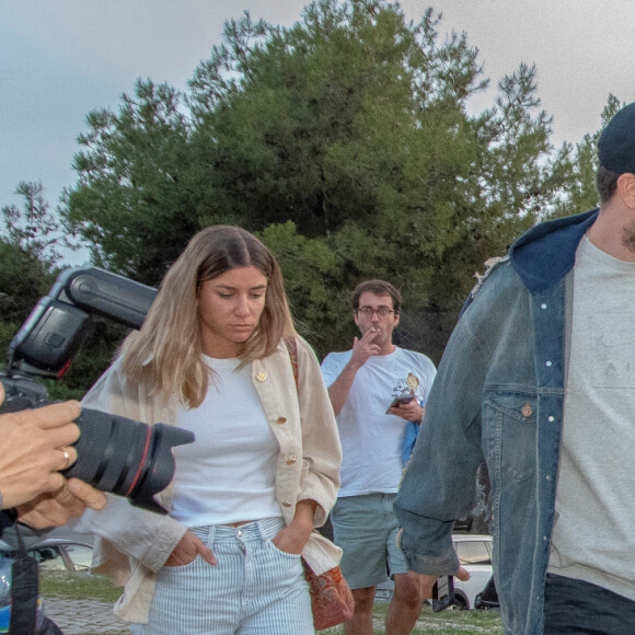 Gerard Piqué e Clara Chía fez uma de suas aparições em público quando a turnê mundial do Coldplay passou na Espanha.