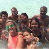 Romário está passando férias em Aruba com a namorada, Dixie Pratt, e os filhos