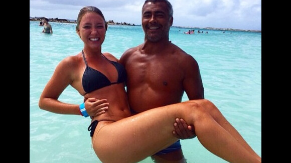 Romário e a namorada, a cantora Dixie Pratt, de 19 anos, curtem férias em Aruba