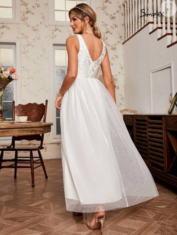 Um vestido de noiva para casamento civil pode ser encontrado com um valor mais em conta na Shein. 