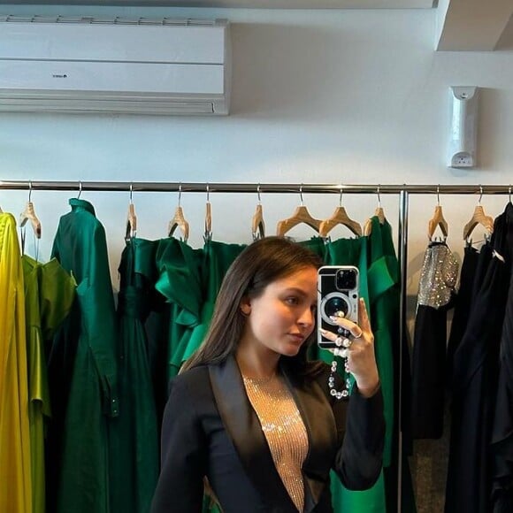 Larissa Manoela só ficou com um apartamento e um carro, que estavam em seu nome