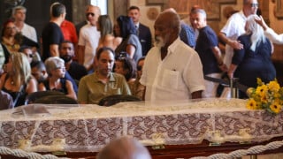 Velório de Léa Garcia: atriz recebe homenagem de Camila Pitanga e mais famosos em última despedida. 'Pioneira'