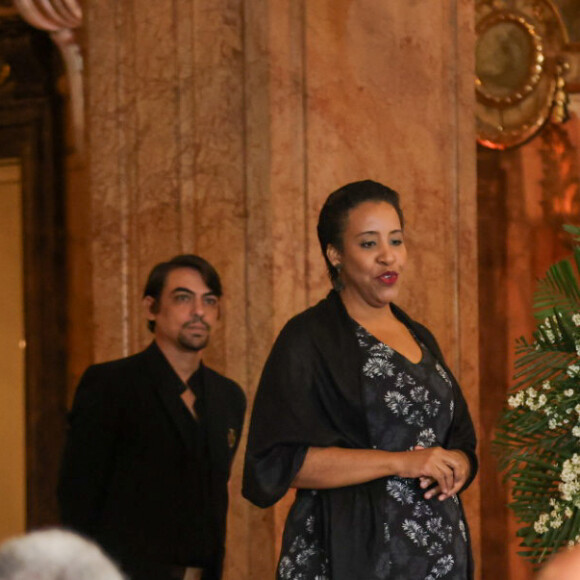 Velório de Léa Garcia foi marcado pela emoção