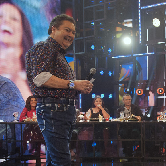 Faustão está fazendo diálise em hospital de São Paulo