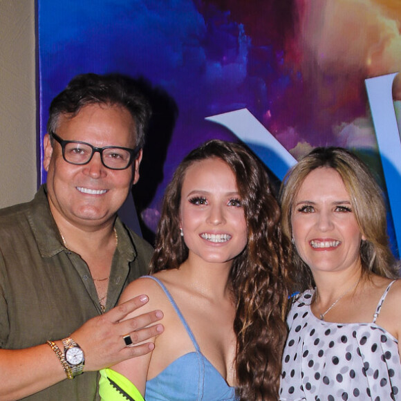 Larissa Manoela e os pais estão rompidos desde o começo do ano