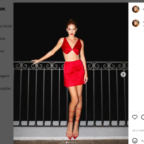 Marina Ruy Barbosa surgiu com vermelho poderoso e exibiu as curvas com cropped e saia curta