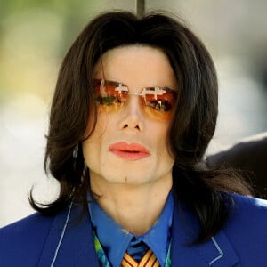 Michael Jackson concedeu uma rara entrevista ao programa 'Good Morning America' para falar sobre a chegada dos 50 anos