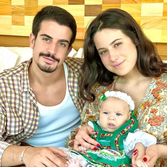Enzo e Sophia com Chiara que é filha de Edson com Karin Roepke.