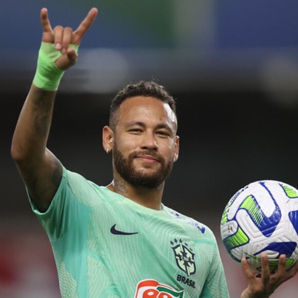 Neymar tem o plano de jogar mais uma Copa do Mundo e pela Seleção Brasileira