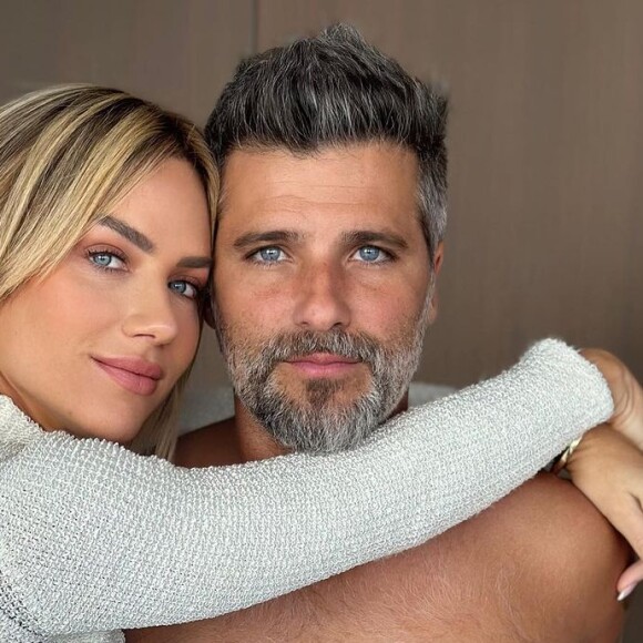 Por ter Vênus em Escorpião, Giovanna Ewbank ama de um jeito intenso e profundo: ela e Bruno Gagliasso estão juntos já faz mais de 10 anos