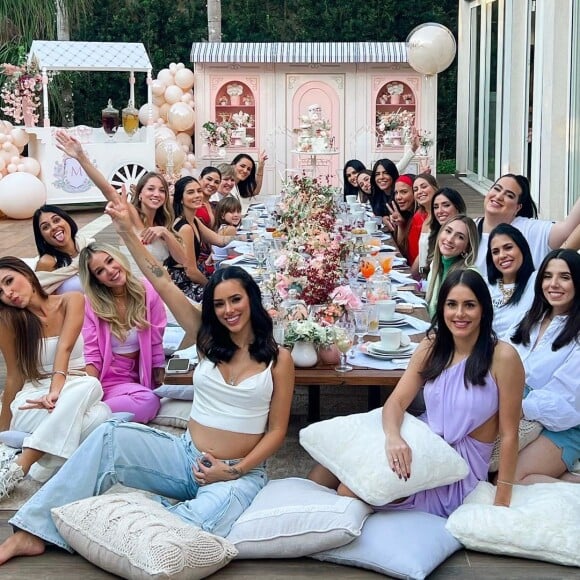 Bruna Biancardi, grávida de Neymar, reuniu amigas em chá de bebê