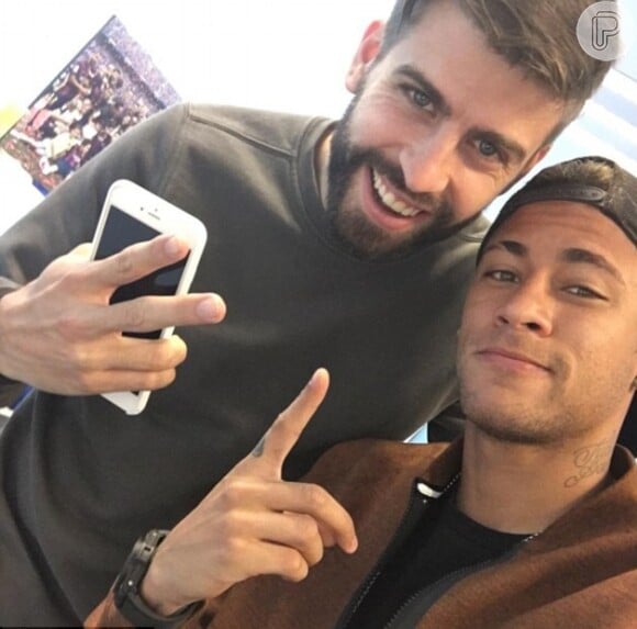 Piqué e Neymar jogaram juntos durante os tempos de Barcelona do brasileiro