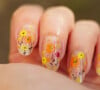 Flores - de verdade! - nas unhas decoradas! Conheça a nail art delicada que vai florir suas mãos na Primavera