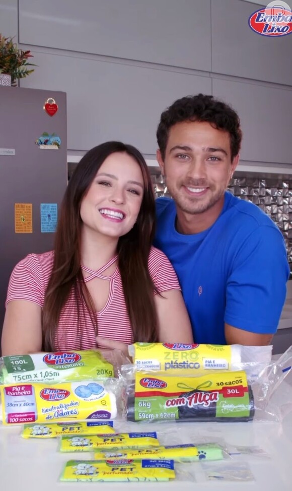 Larissa Manoela e André Luiz Frambach se unem em campanha publicitária para o Instagram e ganham elogios dos fãs