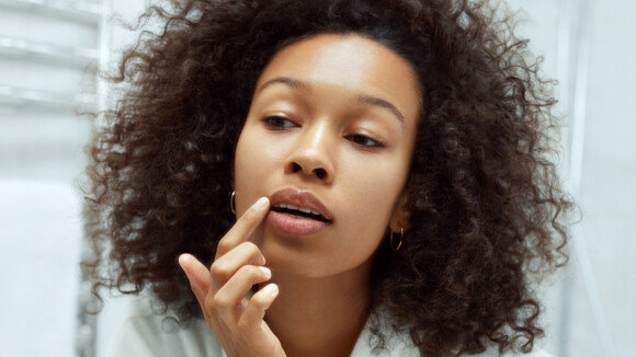 Hidratante labial: Confira 3 opções com cor para deixar os lábios impecáveis!