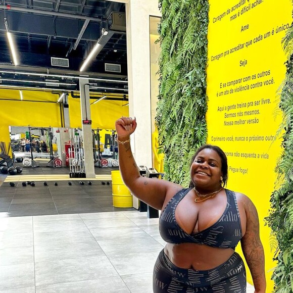 Jojo Todynho revelou que perdeu 26 kg dois meses após bariátrica e exibiu o corpo na web