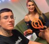 Filho de Andressa Urach grava vídeo pornô da mãe realizando fetiche sexual de transar com mulher que torce para time de futebol rival ao seu