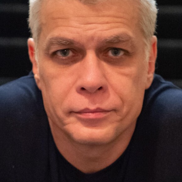 Fabio Assunção é o mais novo solteiro do pedaço no auge de seus 52 anos
