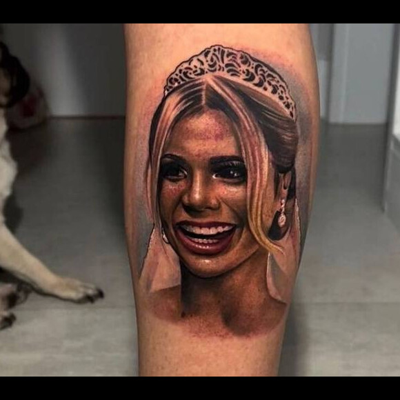 MC Guimê tinha uma tatuagem na panturrilha em homenagem à Lexa