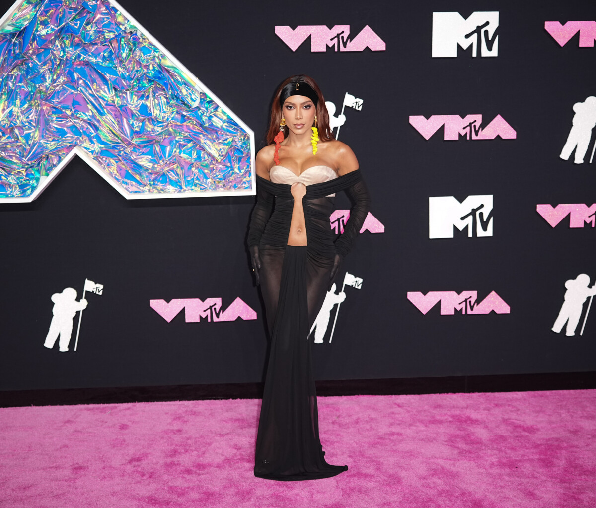 Foto Anitta foi no VMA 2023 e ganhou muito mais do que esperava com a