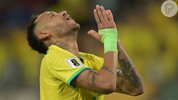 Neymar atualiza fãs da sua lesão no joelho por meio das suas redes sociais