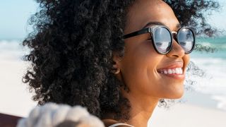 Black Friday: Aproveite até 50% de desconto na Amaro e garanta já peças para o seu look praia!