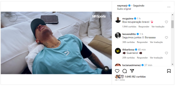 Neymar recebeu apoio de amigos como MC Guime e Thiaguinho conforme publicou um vídeo fazendo fisioterapia