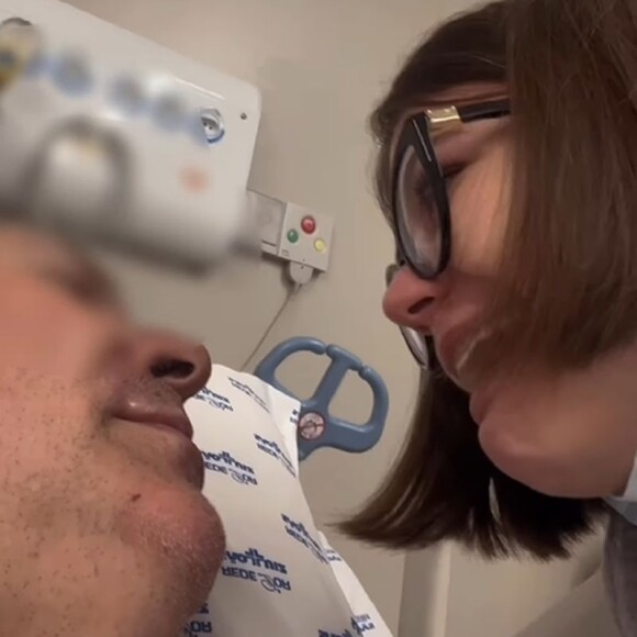Isabella chorou ao ver Mingau reagindo aos seus pedidos de beijos