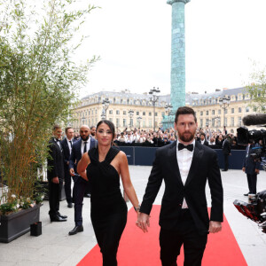 Messi e Antonela Roccuzzo estariam distantes em cerimônia de Bola de Ouro